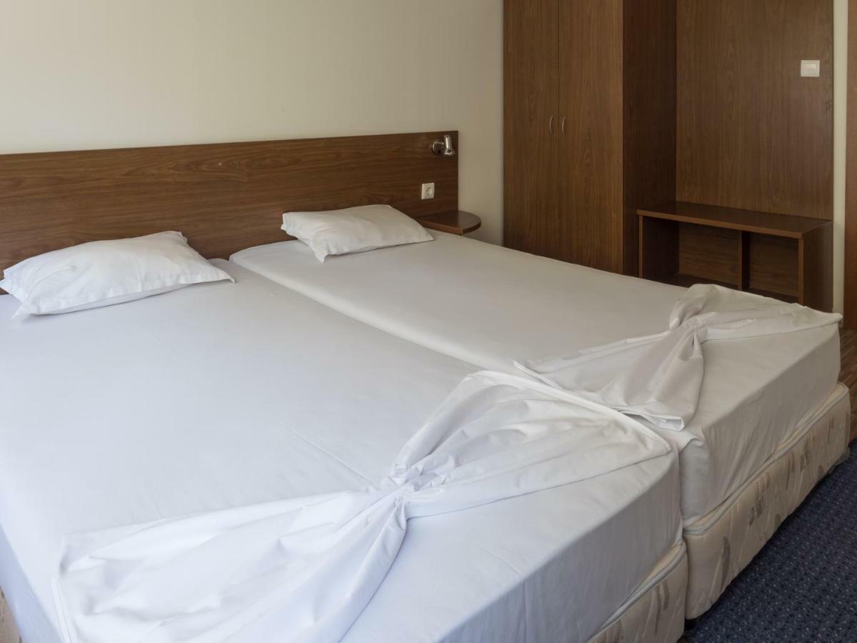 Family Park Hotel Kyoshkove ชูเมน ภายนอก รูปภาพ