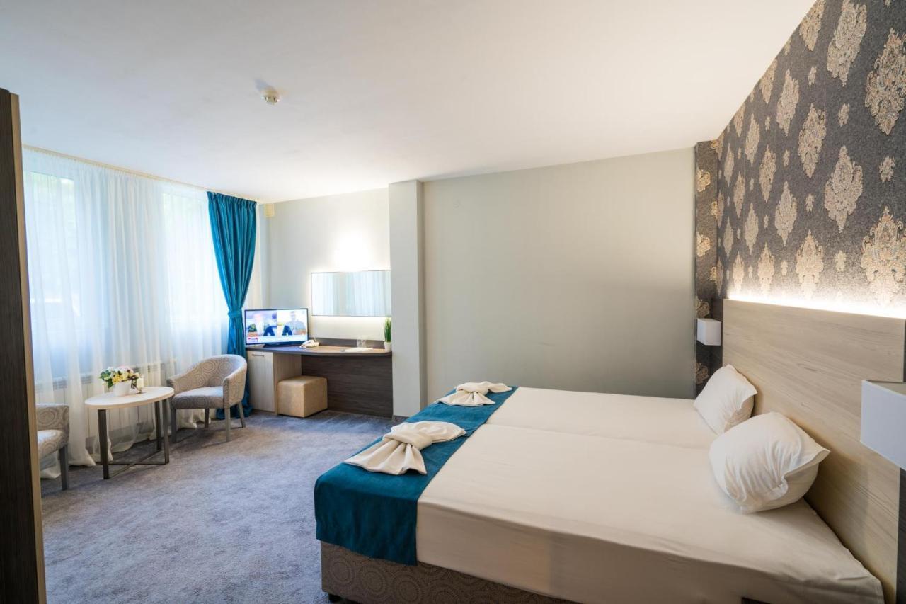 Family Park Hotel Kyoshkove ชูเมน ภายนอก รูปภาพ