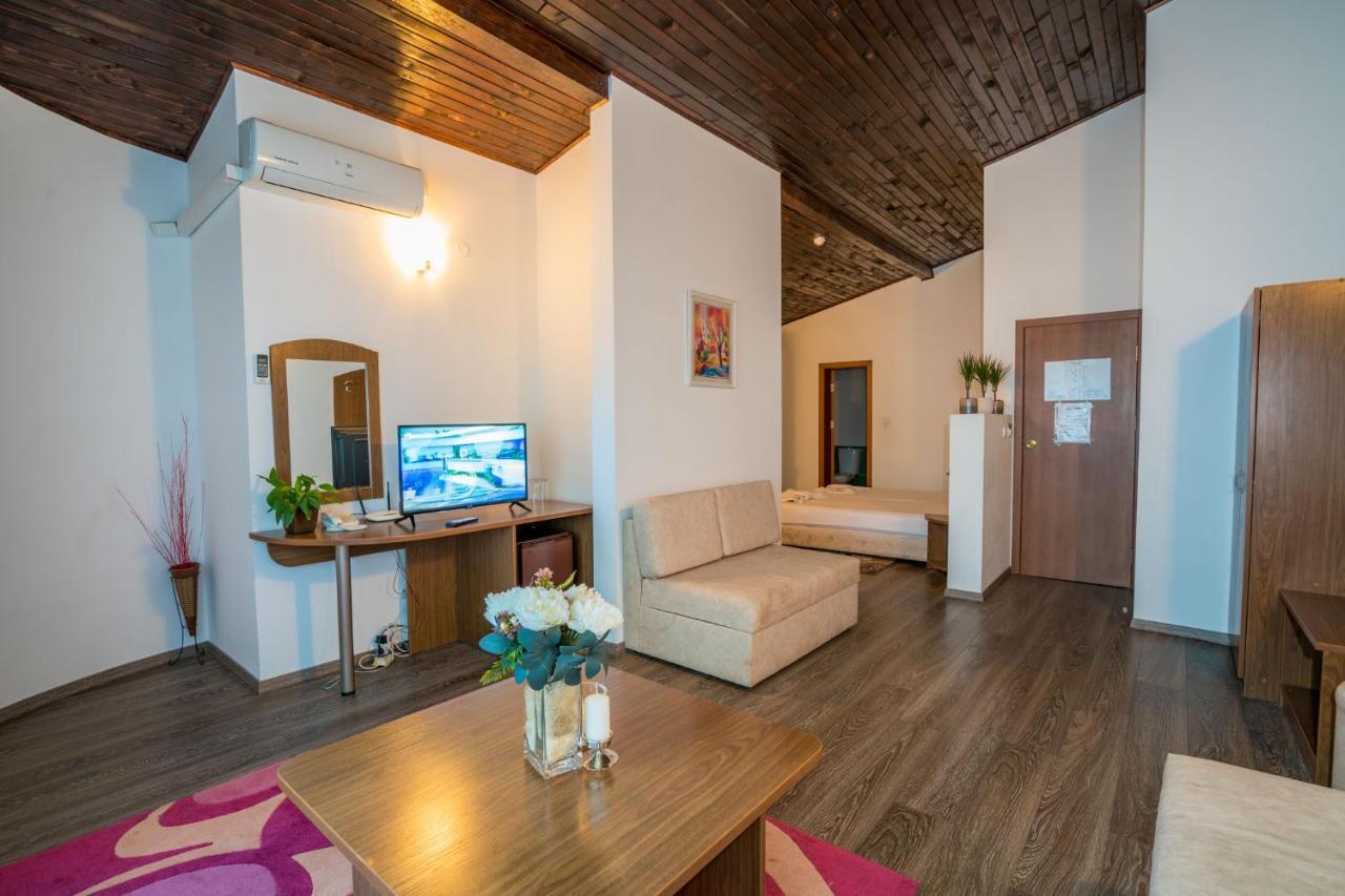 Family Park Hotel Kyoshkove ชูเมน ภายนอก รูปภาพ